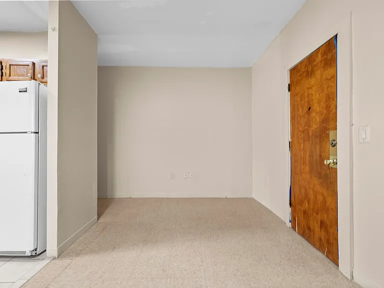 26-28 Lawrence St #26-3 — Photo 17