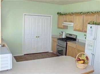 4th image of 3323 Dorman Ave
