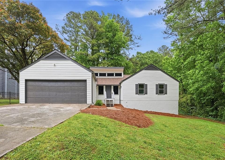 1st image of 3244 Harbor Woods Rd