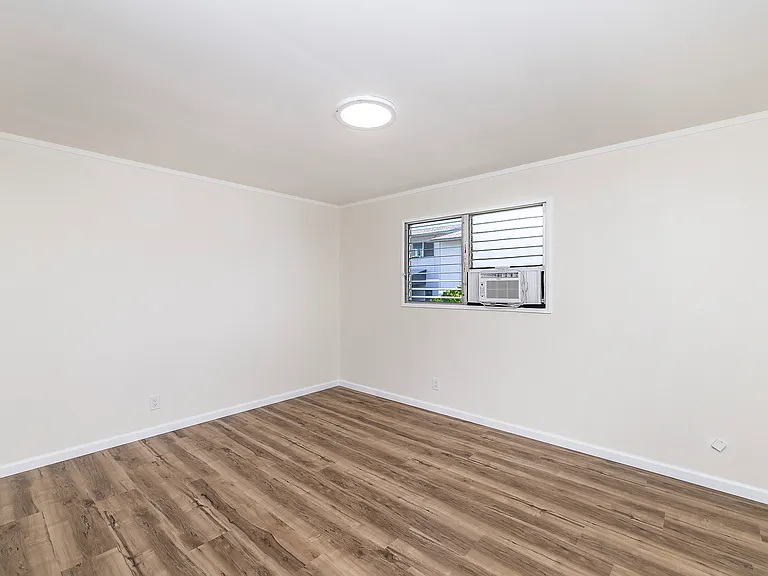 Noelani St — Photo 14