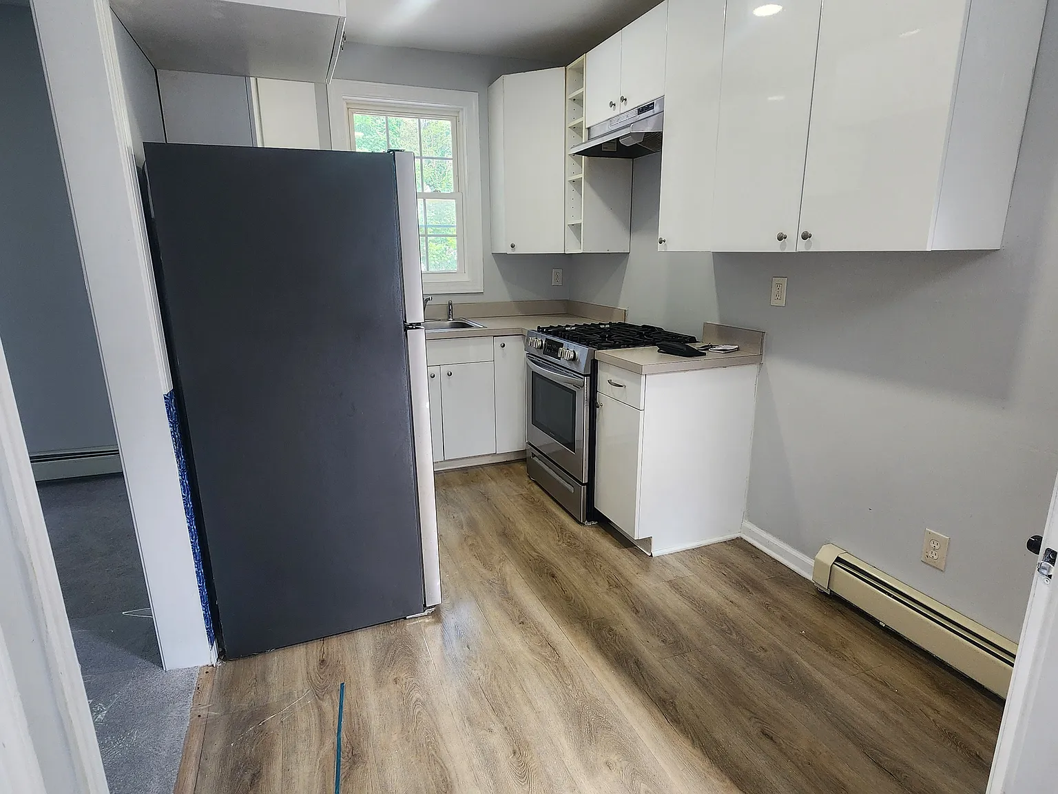 1 bed, $2,300 — Photo 3