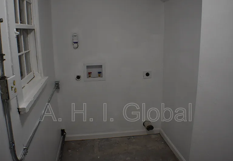 3806 S Taylor St — Photo 4