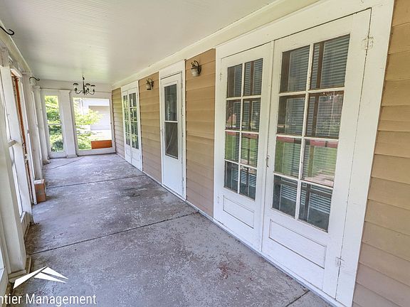 3rd image of 214 N Juliette Ave APT 1