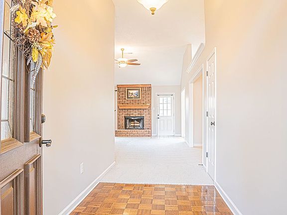 2nd image of 675 Sunshine Dr