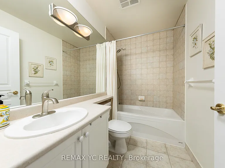 28 Byng Ave #802 — Photo 17