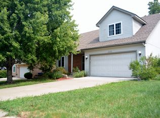 3755 SW Wood Valley Dr, Topeka, KS 66610