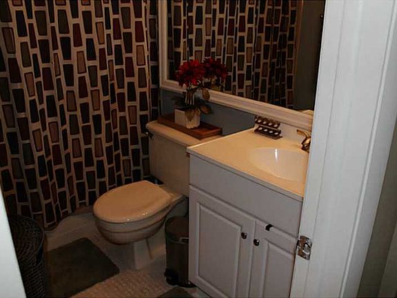 3rd image of 7900 NW 50th St APT 107