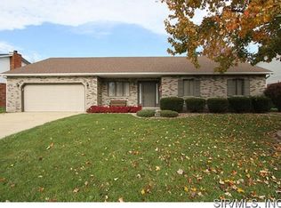 713 Leighigh Dr, Swansea, IL