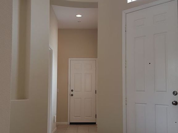 3rd image of 5554 Newman St