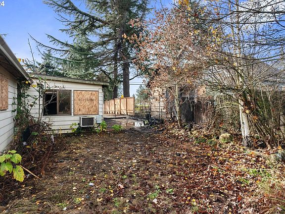 4th image of 7603 SE Flavel St