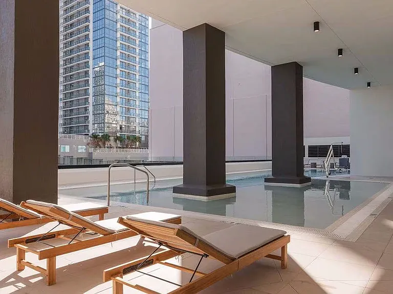 225 N Miami Ave #2902 — Photo 10