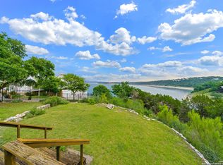1086 Oc Trout Dr, Canyon Lake, TX 78133