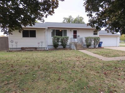 187 N 10th St, David City, NE, 68632