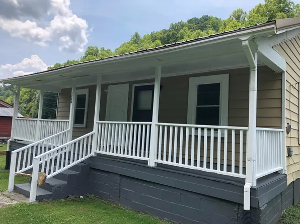 1708 Roda Rd, Stonega, VA 24216