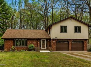 12199 Dunes Rd, Sawyer, MI 49125