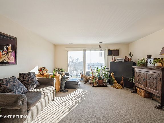 2nd image of 5510 W Lincoln Ave #B502