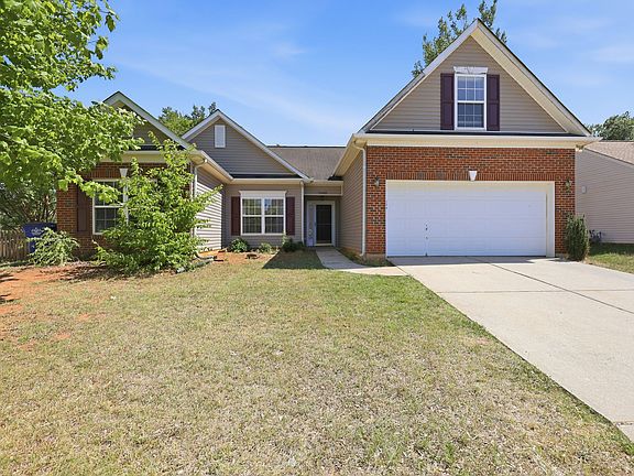 4th image of 3440 Royal Highland Dr