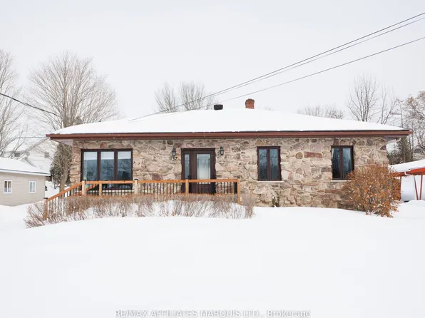 137 Park Ave, North Glengarry, ON K0C 1A0