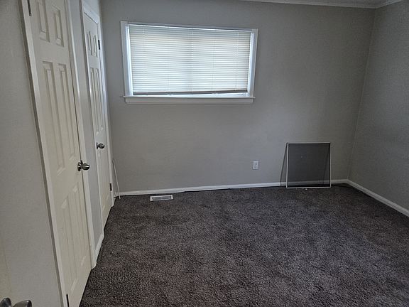 3rd image of 536 E Hudson Ave