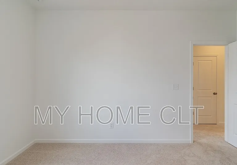 1816 Alexander Village Main Dr — Photo 37