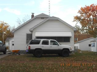 704 Lafayette Ave, Mattoon, IL 61938