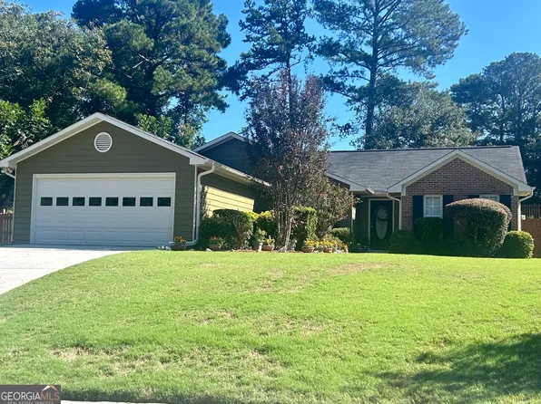 3340 Timber Walk Cir, Loganville, GA 30052