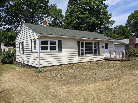 2nd image of 6 Brierwood Ln