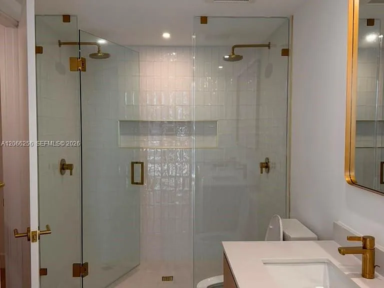 90 NE 32nd St #807 — Photo 6