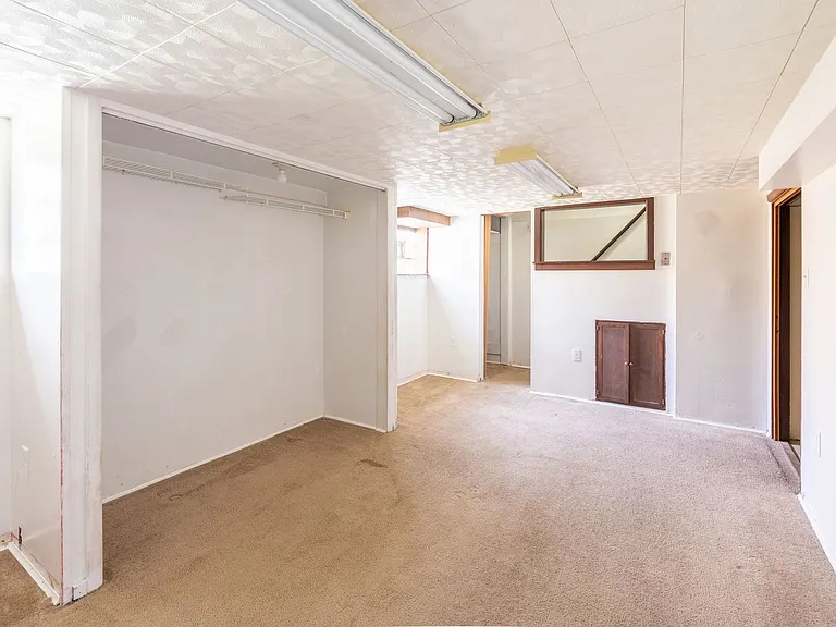 9717 Glendale Rd — Photo 17