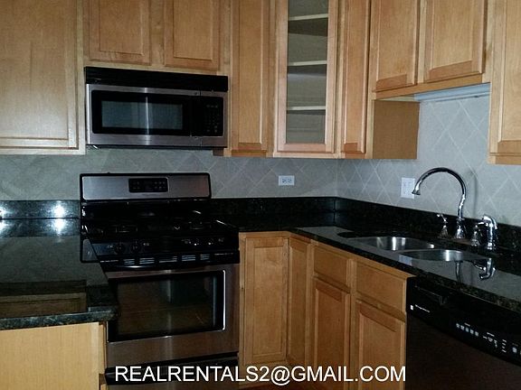 4th image of 1124 Dunlop Ave #2