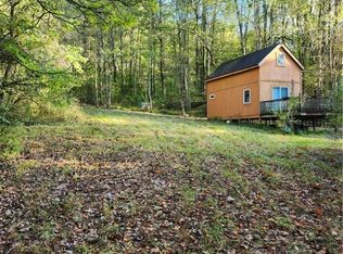 2246 Pledge Rd SE, Carrollton, OH 44615