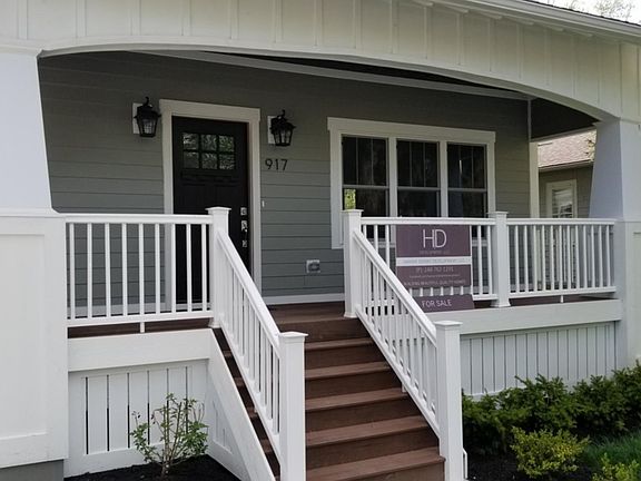 2nd image of 917 Hilldale Dr