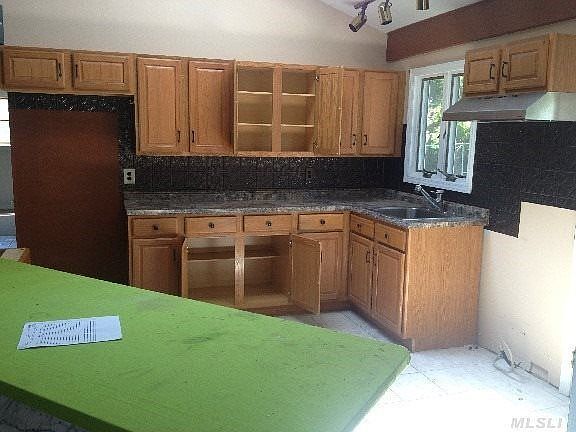5th image of 12 Alder Dr