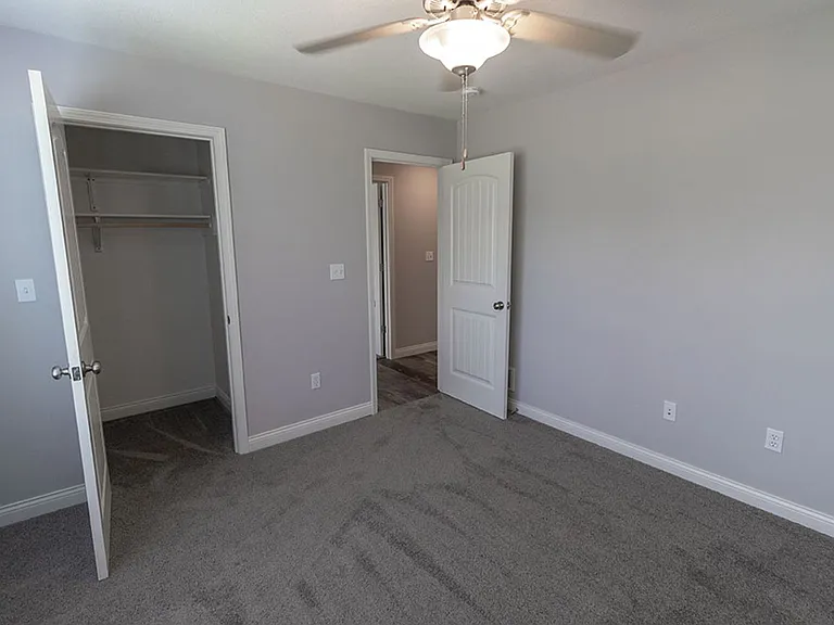 2801 Amberwood Ct — Photo 22