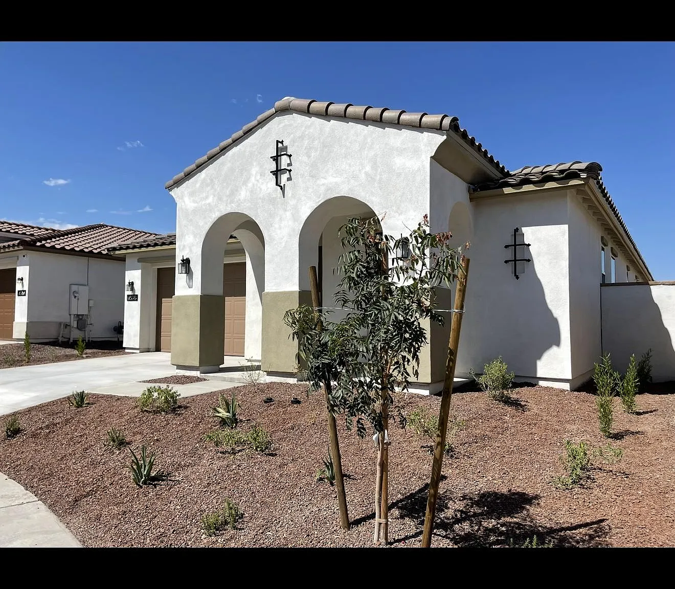 4 bed, 3.0 bath, 1999 sqft, $1,079 — Photo 4