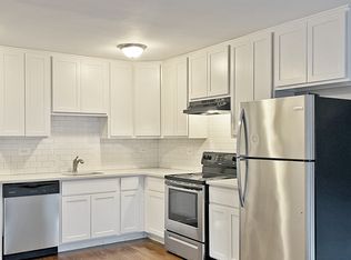 631 S. Maple Ave., Oak Park, IL 60304