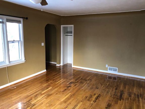 4th image of 2032 Avenue B