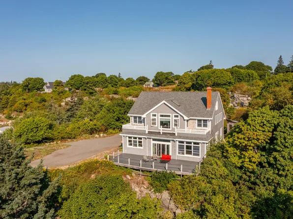 38 W. Main W Main Street, Vinalhaven, ME 04863
