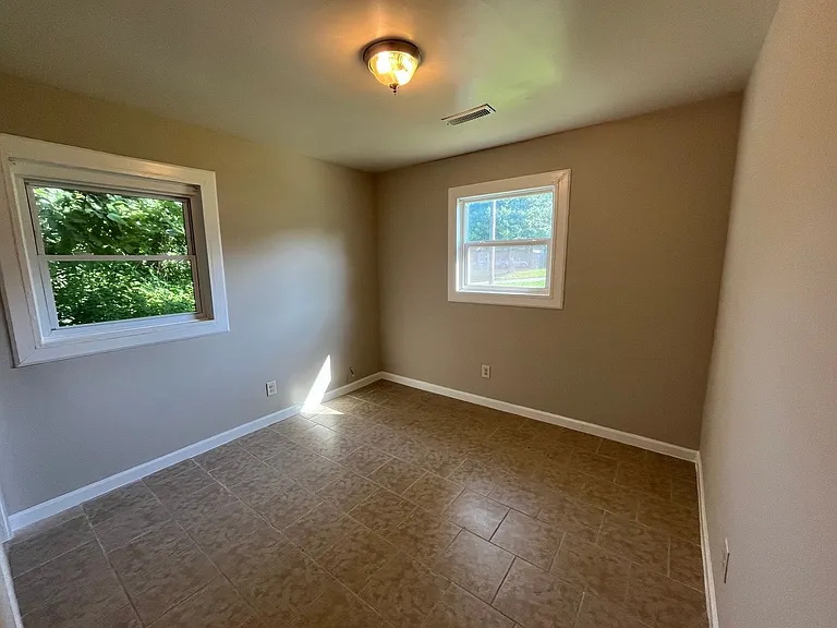 197 Wilkenson Dr NE — Photo 7