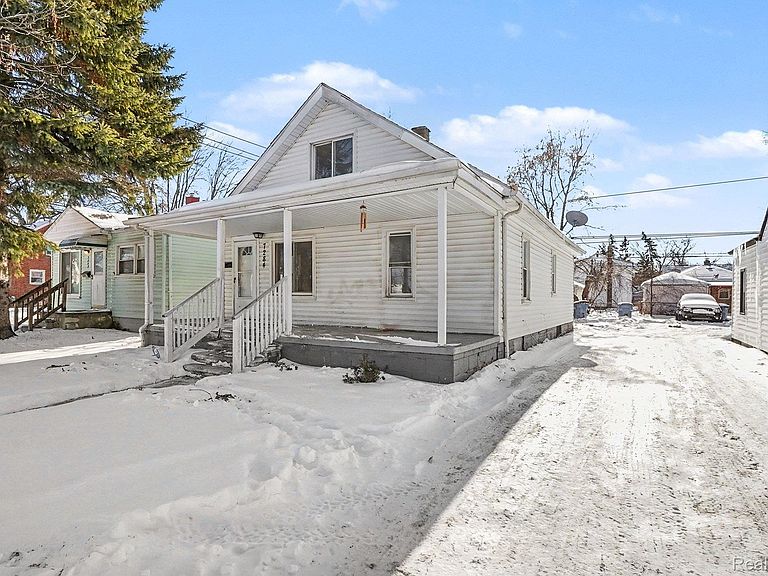 Listing photo 2