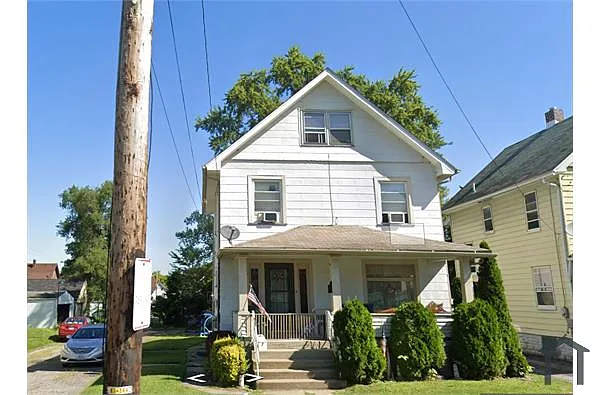 235 Sexton St photo 1