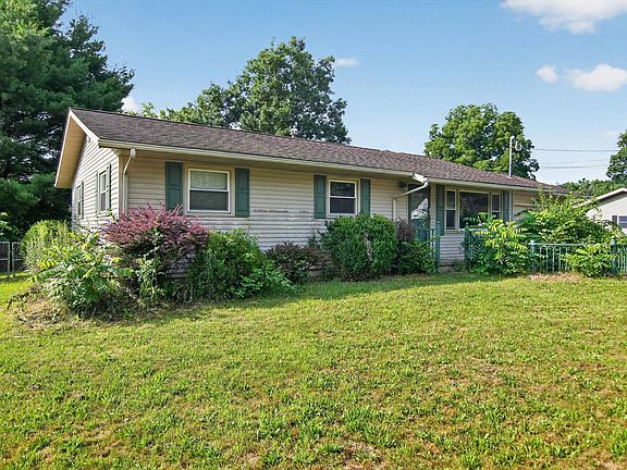 2nd image of 3015 John Glenn Dr