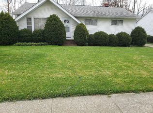 6096 Westerham Rd, Mayfield Heights, OH 44124