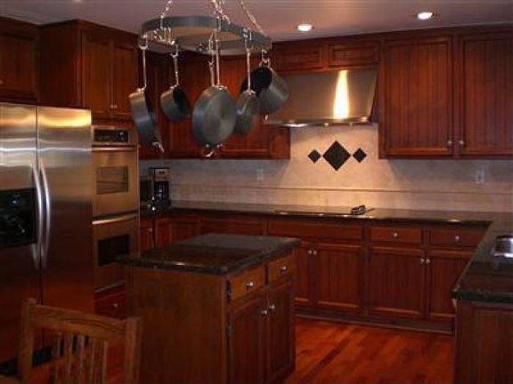 2nd image of 4631 Lei St