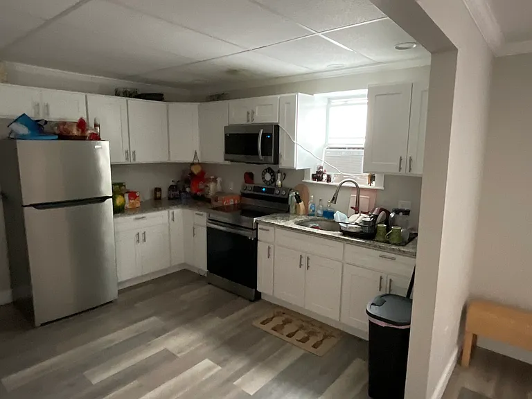 214 S Main St #B — Photo 8