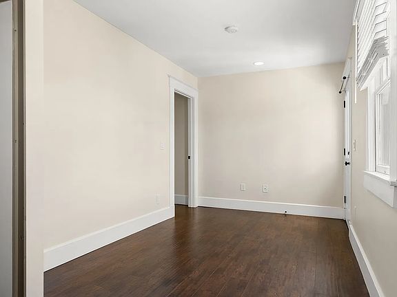 5th image of 2257 2nd Ave APT 4