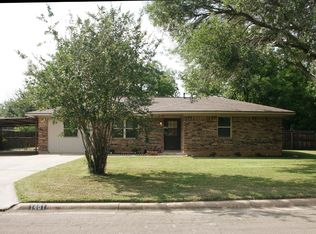 1461 Kaylock St, Stephenville, TX 76401