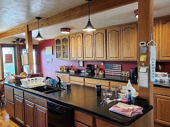 4th image of 425 O'Haire Blvd