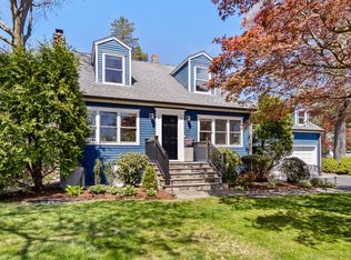 73 Coachlamp Ln, Darien, CT 06820
