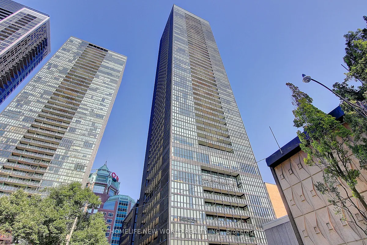 Building Photo - 101 Charles St E #610